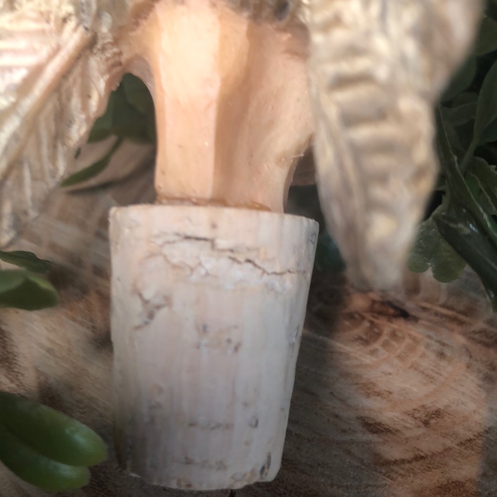 Spit ‘N’ Whittle Bottle Stopper - Picture 7 of 8